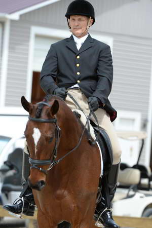 So8ths-5-3-13-Dressage-5159-MannyDiemer-Krugerrand-DDeRosaPhoto