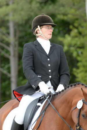 So8ths-5-3-13-Dressage-4921-KathyViele-Matariki-DDeRosaPhoto