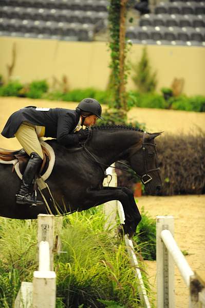 USHJA-Derby-8-20-10-DER_7671-QRnd7671-Ebony-RachelKennedy-DDeRosaPhoto.jpg