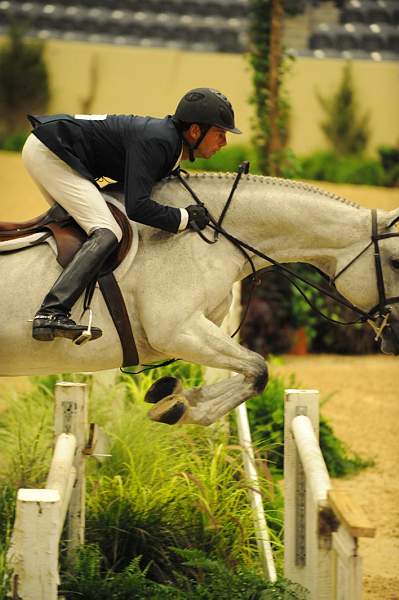 USHJA-Derby-8-20-10-DER_8470-QRnd1-RextheWonderHorse-RichardRhinehart-DDeRosaPhoto.jpg
