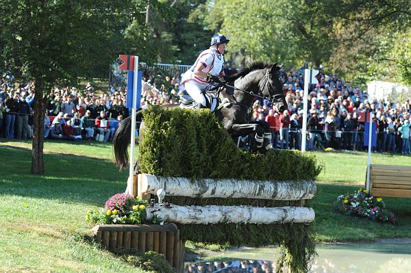 WEG1-10-2-10-EV-XX-DSC_5980-OppositionBuzz-NicolaWilson-DDeRosaPhoto.JPG