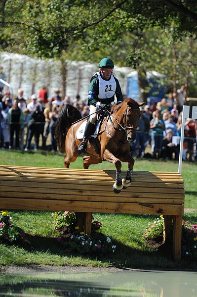 WEG2-10-2-10-EV-XX-3662-Kardinal-MartynSwanepoel-DDeRosaPhoto.JPG
