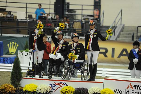 WEG3-10-7-10-Para-Medals-6794-DDeRosaPhoto.jpg