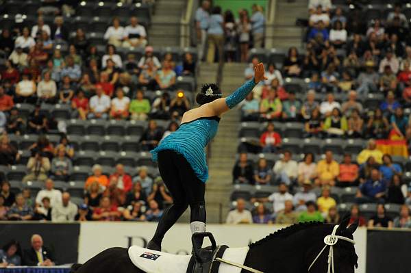 WEG3-10-7-10-Vaulting-5730-DDeRosaPhoto.jpg