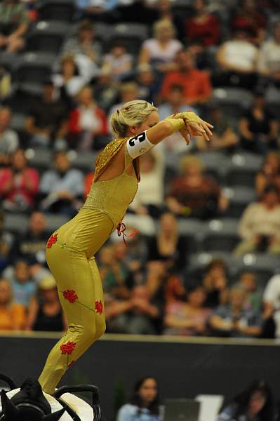 WEG3-10-7-10-Vaulting-5755-DDeRosaPhoto.jpg