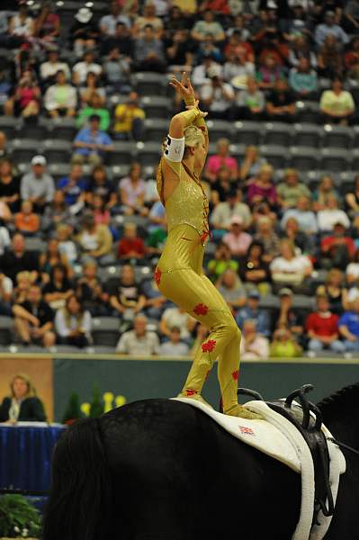 WEG3-10-7-10-Vaulting-5765-DDeRosaPhoto.jpg