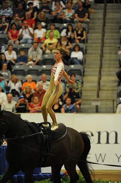 WEG3-10-7-10-Vaulting-5784-DDeRosaPhoto.jpg