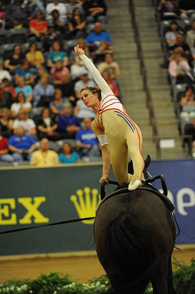 WEG3-10-7-10-Vaulting-5788-DDeRosaPhoto.jpg