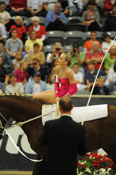 WEG3-10-7-10-Vaulting-5821-DDeRosaPhoto.jpg