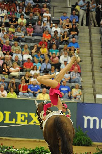 WEG3-10-7-10-Vaulting-5839-DDeRosaPhoto.jpg