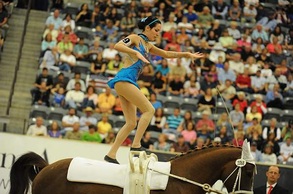 WEG3-10-7-10-Vaulting-5849-DDeRosaPhoto.jpg