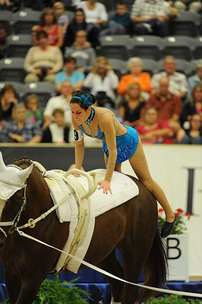WEG3-10-7-10-Vaulting-5855-DDeRosaPhoto.jpg