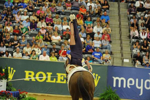 WEG3-10-7-10-Vaulting-5875-DDeRosaPhoto.jpg