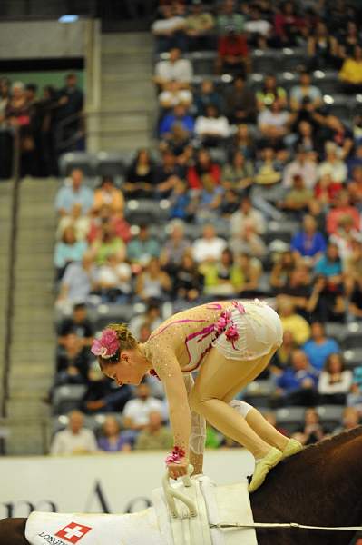 WEG3-10-7-10-Vaulting-5915-DDeRosaPhoto.jpg