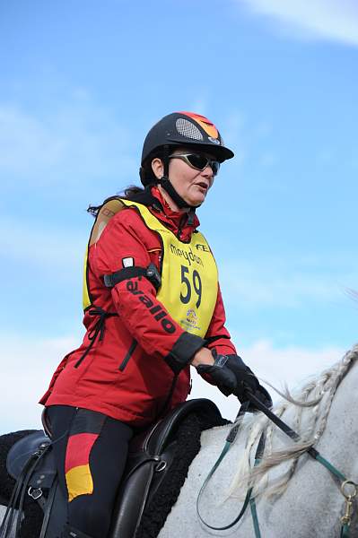 WEG1-9-26-10-Endurance-2708-DDeRosaPhoto.jpg