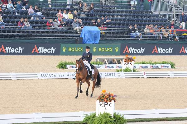 WEG1-9-28-10-DressageGP-5449-DDeRosaPhoto.jpg