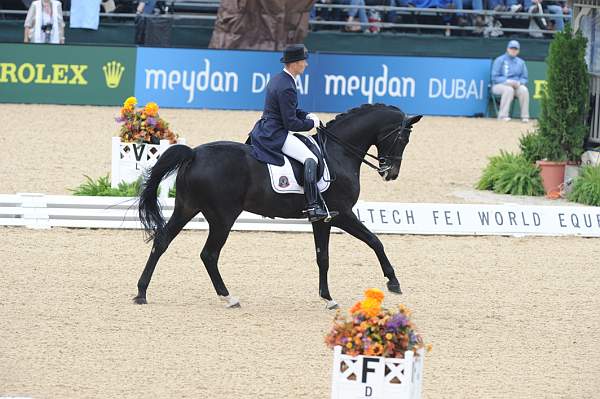 WEG1-9-28-10-DressageGP-5635-DDeRosaPhoto.jpg