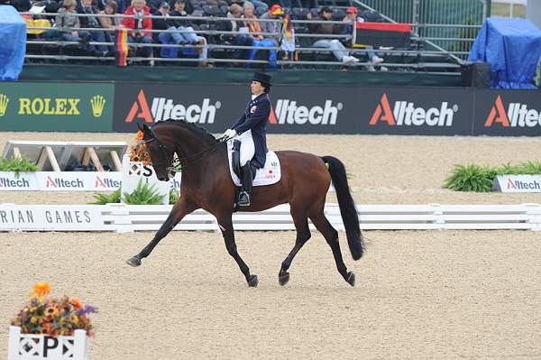 WEG1-9-28-10-DressageGP-5843-DDeRosaPhoto.jpg