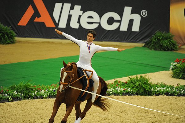 Vaulting-WEG3-10-6-10-Vaulting-2656-US-DDeRosaPhoto.jpg