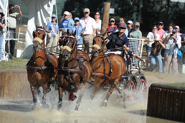 WEG4-10-9-10-DR-Marathon-0344-ChesterWeber-DDeRosaPhoto.jpg