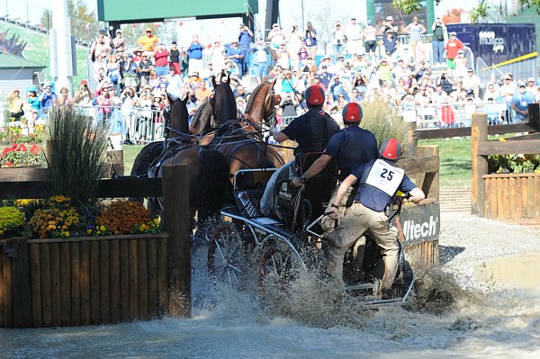 WEG4-10-9-10-DR-Marathon-0360-ChesterWeber-DDeRosaPhoto.jpg