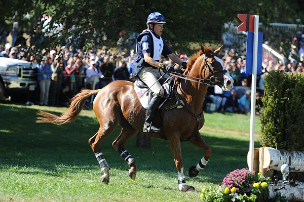 WEG2-10-2-10-EV-XX-3113-NevilleBardos-BoydMartin-DDeRosaPhoto.jpg