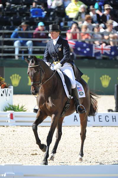 WEG1-10-1-10-1284-KarenOConnor-Mandiba-DDeRosaPhoto.jpg