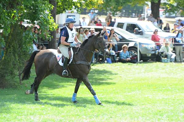 WEG2-10-2-10-EV-XX-5113-KarenOConnor-Mandiba-DDeRosaPhoto.jpg