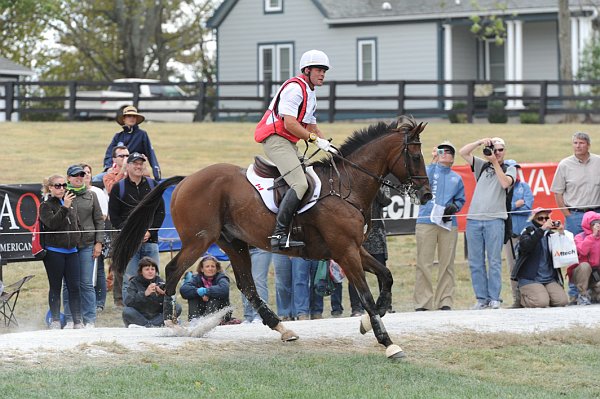 WEG2-10-2-10-EV-XX-5990-MadisonPark-KyleCarter-DDeRosaPhoto.jpg