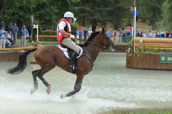 WEG2-10-2-10-EV-XX-6010-MadisonPark-KyleCarter-DDeRosaPhoto.jpg