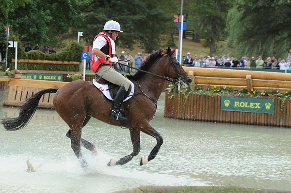 WEG2-10-2-10-EV-XX-6011-MadisonPark-KyleCarter-DDeRosaPhoto.jpg