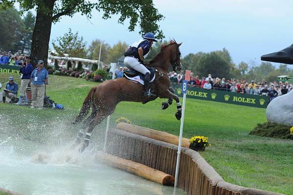 WEG2-10-2-10-EV-XX-5890-Woodburn-PhillipDutton-DDeRosaPhoto.jpg