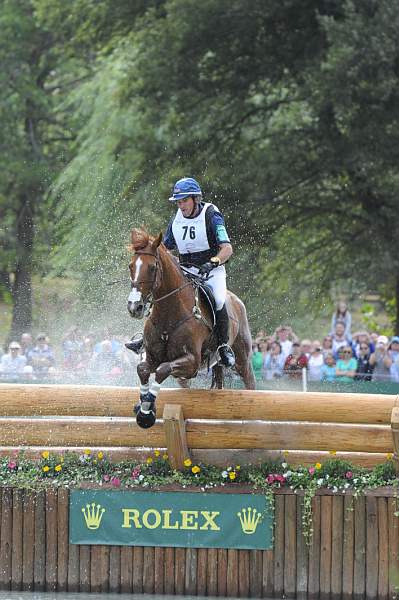 WEG2-10-2-10-EV-XX-5908-Woodburn-PhillipDutton-DDeRosaPhoto.jpg
