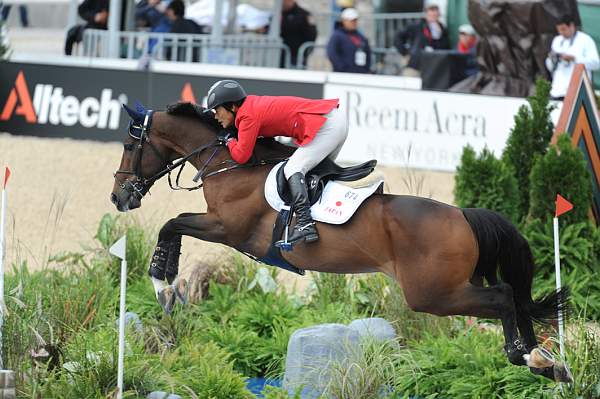 WEG2-10-4-10-SJ-7873-ToshikiMasui-KeepYourTouch-DDeRosaPhoto.JPG