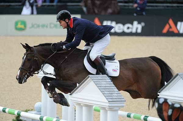WEG2-10-4-10-SJ-7905-RobertSmithTalan-DDeRosaPhoto.JPG