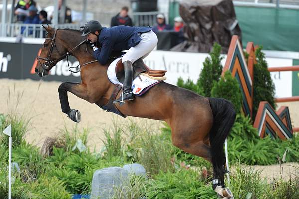 WEG2-10-4-10-SJ-7953-PatriceDelaveau-KachinaMail-DDeRosaPhoto.JPG