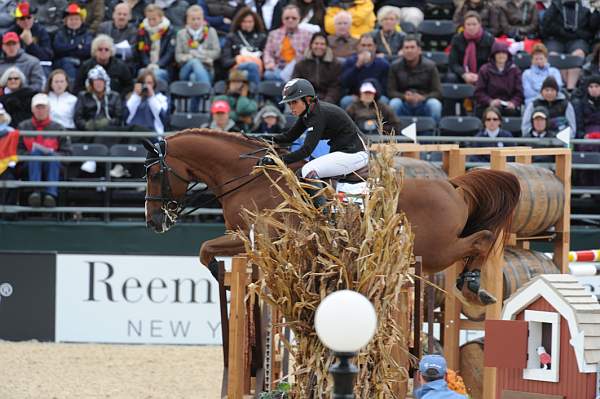 WEG2-10-4-10-SJ-8044-HESheikaLatifaAlMaktoum-KalaskiDeSemilly-DDeRosaPhoto.JPG