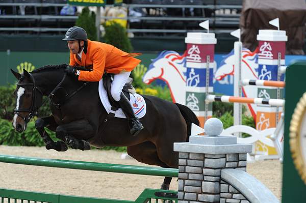 WEG2-10-4-10-SJ-8084-ERicVanDerVleuten-VDLGroepUtaschaSFN-DDeRosaPhoto.JPG