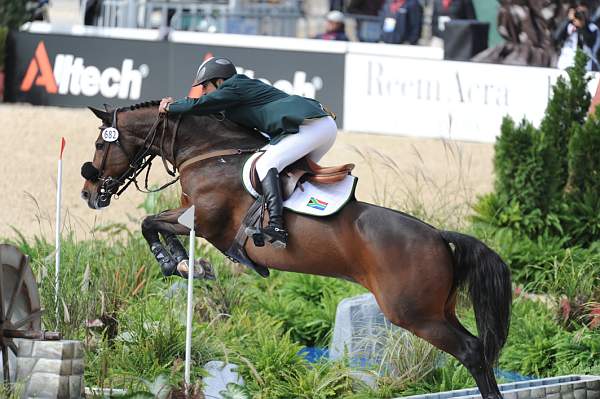 WEG2-10-4-10-SJ-8214-CharlesLuyckx-Olilbero-DDeRosaPhoto.JPG