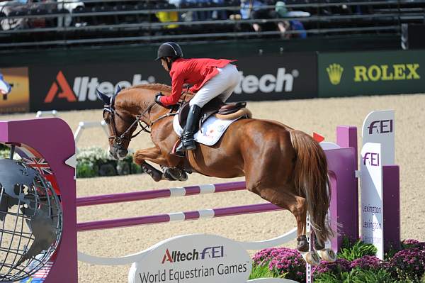 WEG2-10-4-10-SJ-8366-EikenSato-BVProjectsCartoonZ-DDeRosaPhoto.JPG