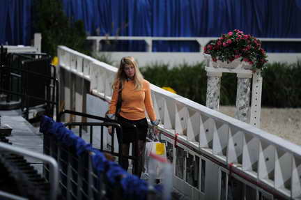 WIHS3-10-31-10-9345-DDeRosaPhoto.JPG
