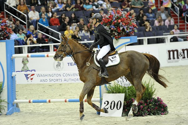 WIHS2-10-28-10-5007-NortonDeVains-MarieHecart-DDeRosaPhoto.jpg