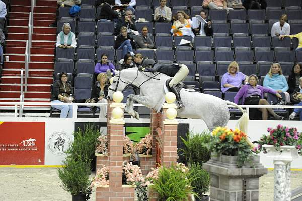 WIHS1-10-26-10-Cl3-GrConfHtr-7789-BellaBlue-MaggieJayne-DDeRosaPhoto.jpg