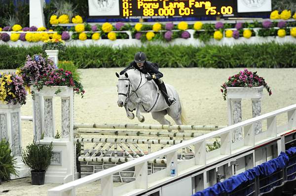 WIHS1-10-26-10-Cl3-GrConfHtr-7790-BellaBlue-MaggieJayne-DDeRosaPhoto.jpg