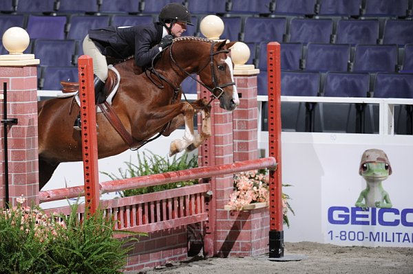 WIHS3-10-31-10-Cl124-LgPnyHtr-9958-MysticPizza-EmmaKennedy-DDeRosaPhoto.jpg
