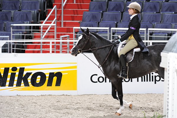 WIHS4-10-31-10-Cl124-LgPnyHtr-0026-OneMoreTime-AnnaRossi-DDeRosaPhoto.jpg