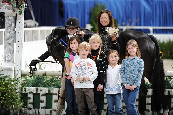 WIHS3-10-31-10-Cl114-MedPnyHtr-9766-Tuscany-SophieMichaels-DDeRosaPhoto.jpg