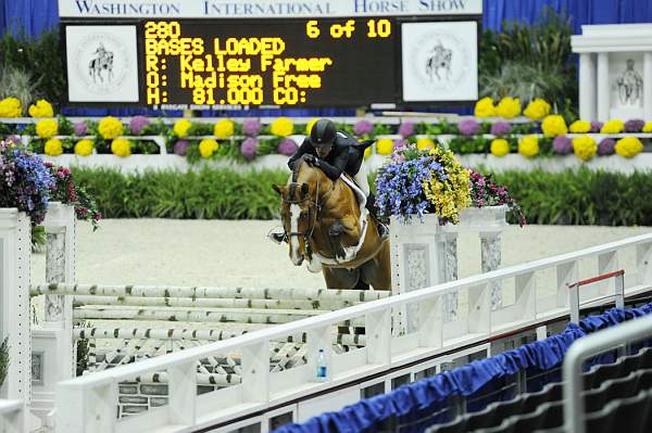 WIHS-10-26-10-Cl13-RgConfHtr-7529-BasesLoaded-KelleyFarmer-DDeRosaPhoto.jpg