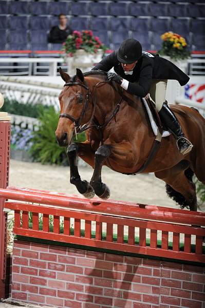 WIHS2-10-27-10-Cl44-RgWkgHtrStke-0365-TheSpecialist-JenniferAlfano-DDeRosaPhoto.jpg