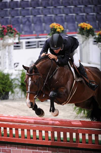 WIHS2-10-27-10-Cl44-RgWkgHtrStke-0385-Illusion-JohnFrench-DDeRosaPhoto.jpg